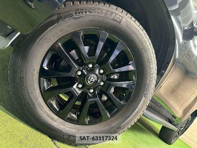 Toyota LAND CRUISER PRADO 2021-04 6216145-11
