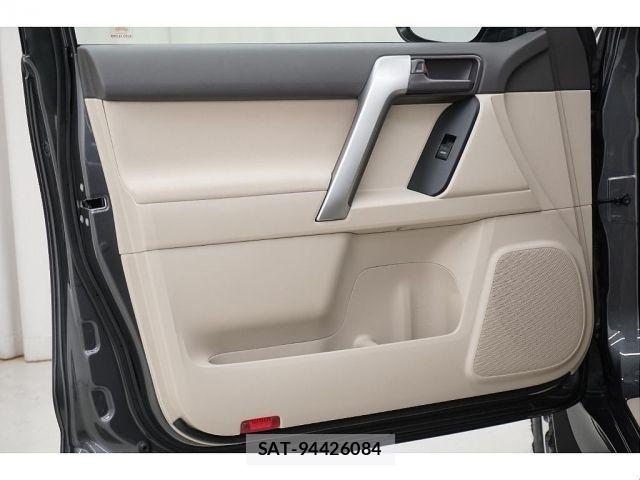 Toyota LAND CRUISER PRADO 2020-01 6244924-13