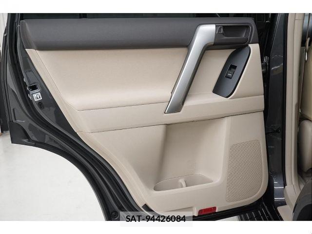 Toyota LAND CRUISER PRADO 2020-01 6244924-14