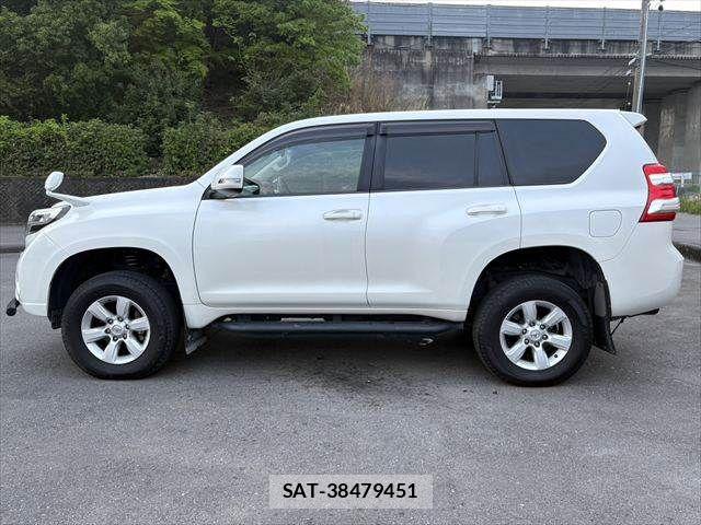 Toyota LAND CRUISER PRADO 2017-07 6276642-22