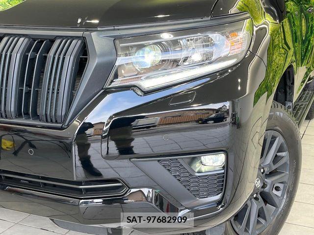 Toyota LAND CRUISER PRADO 2023-04 6304873-12
