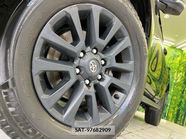 Toyota LAND CRUISER PRADO 2023-04 6304873-13