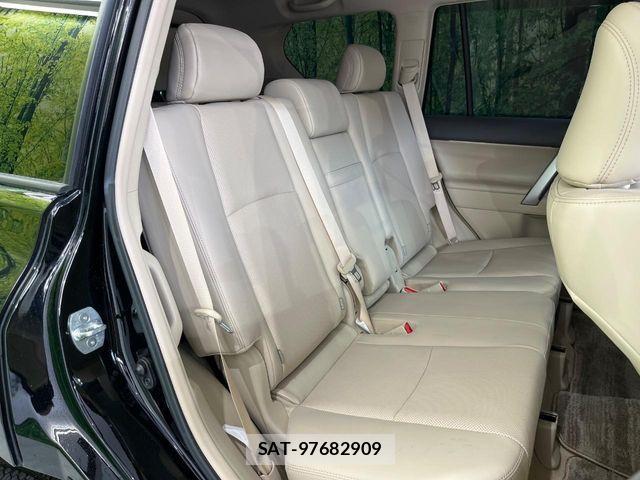 Toyota LAND CRUISER PRADO 2023-04 6304873-8