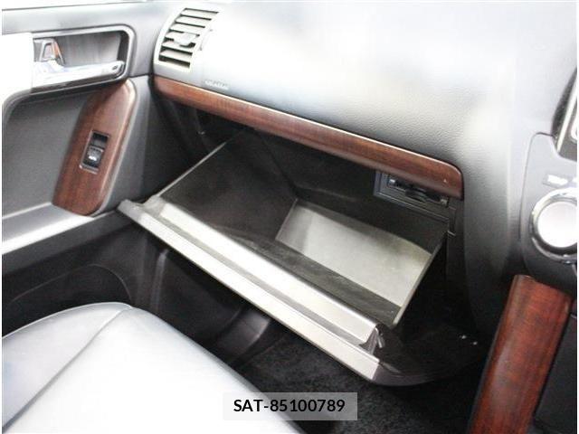Toyota LAND CRUISER PRADO 2016-09 6612636-24
