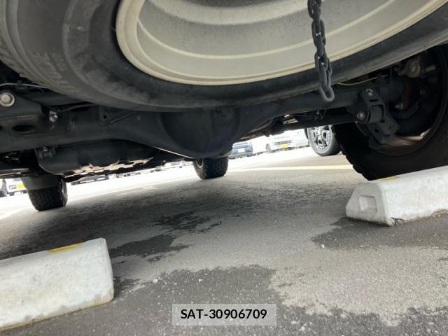 Toyota LAND CRUISER PRADO 2017-10 6612641-11