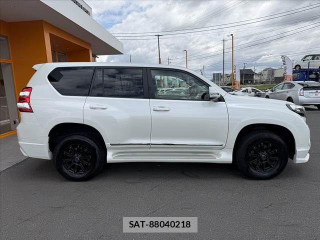 Toyota LAND CRUISER PRADO 2015-06 6641786-9