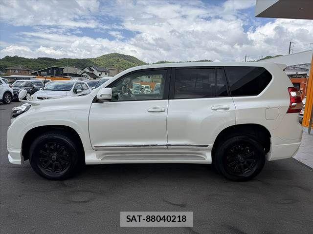 Toyota LAND CRUISER PRADO 2015-06 6641786-10