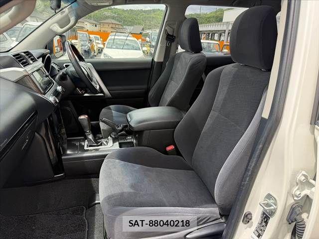 Toyota LAND CRUISER PRADO 2015-06 6641786-16