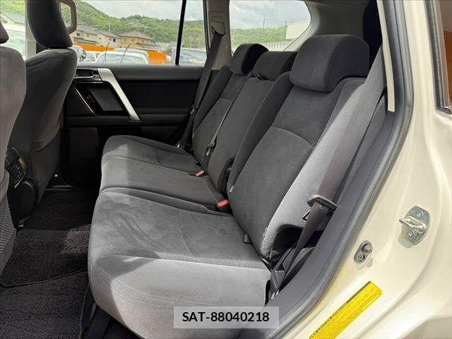 Toyota LAND CRUISER PRADO 2015-06 6641786-17