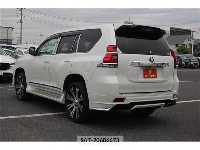 Toyota LAND CRUISER PRADO 2018-03 6676583-10