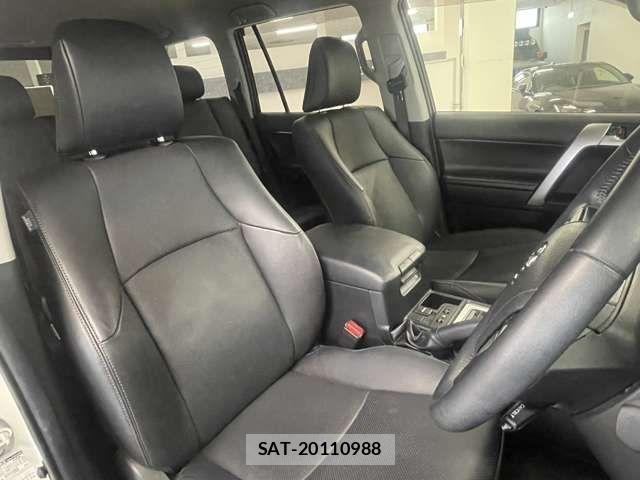 Toyota LAND CRUISER PRADO 2019-05 6676557-13