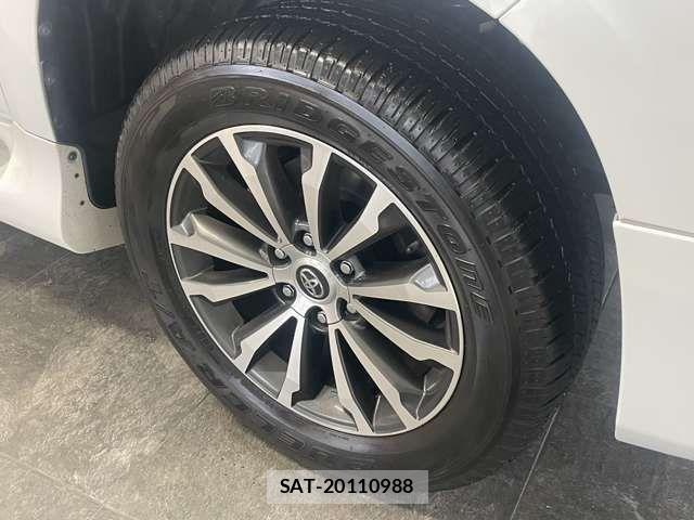 Toyota LAND CRUISER PRADO 2019-05 6676557-7