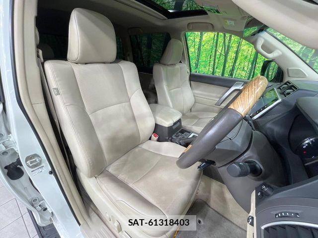 Toyota LAND CRUISER PRADO 2023-04 6676566-9