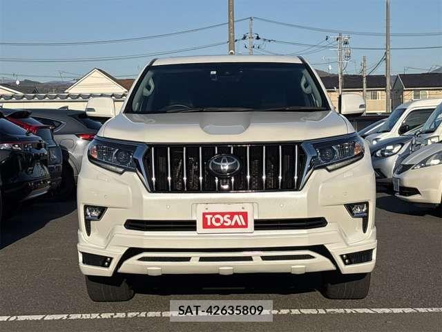 Toyota LAND CRUISER PRADO 2023-04 6716456-17