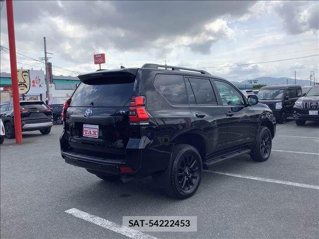 Toyota LAND CRUISER PRADO 2023-08 6752156-13