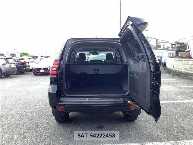 Toyota LAND CRUISER PRADO 2023-08 6752156-14