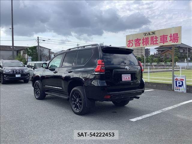 Toyota LAND CRUISER PRADO 2023-08 6752156-2