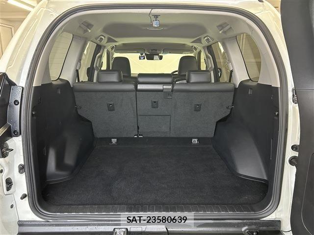 Toyota LAND CRUISER PRADO 2019-03 6752145-26