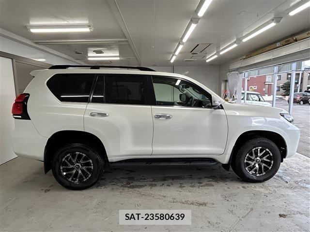 Toyota LAND CRUISER PRADO 2019-03 6752145-3