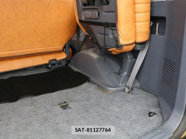Toyota LAND CRUISER PRADO 1997-01 6752176-18