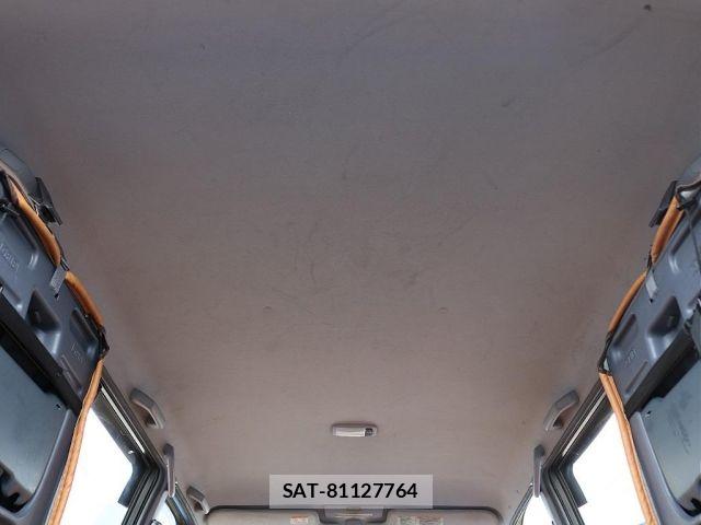 Toyota LAND CRUISER PRADO 1997-01 6752176-19