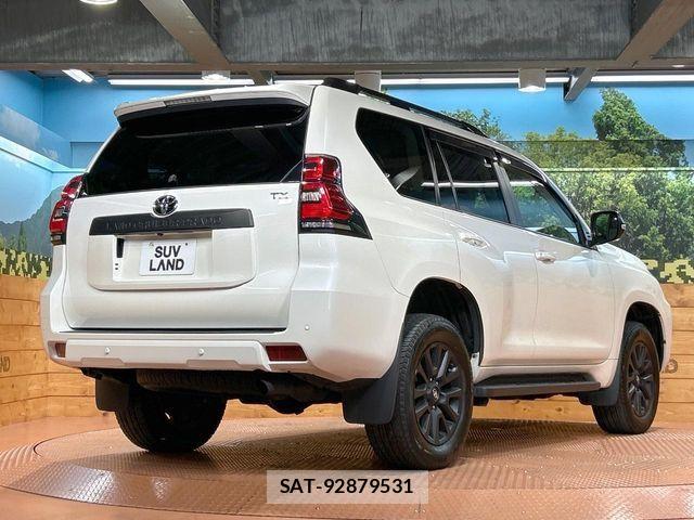 Toyota LAND CRUISER PRADO 2023-04 6752150-18
