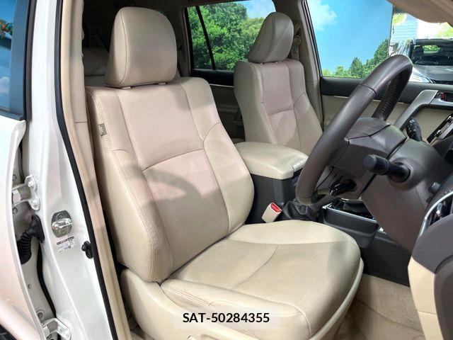 Toyota LAND CRUISER PRADO 2023-02 6815588-9