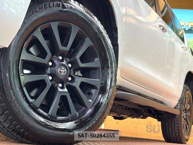 Toyota LAND CRUISER PRADO 2023-02 6815588-14