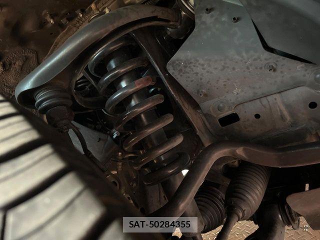Toyota LAND CRUISER PRADO 2023-02 6815588-19
