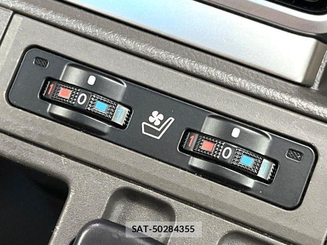 Toyota LAND CRUISER PRADO 2023-02 6815588-7