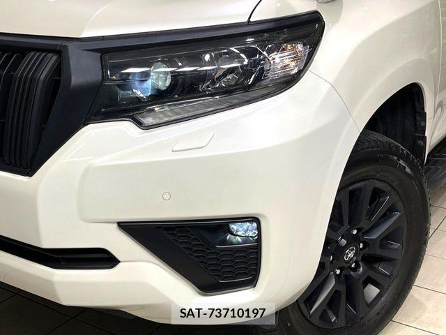 Toyota LAND CRUISER PRADO 2023-05 6815586-12