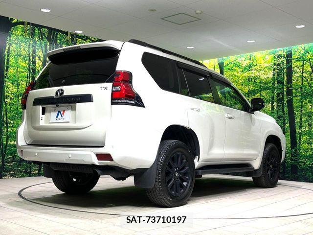 Toyota LAND CRUISER PRADO 2023-05 6815586-17