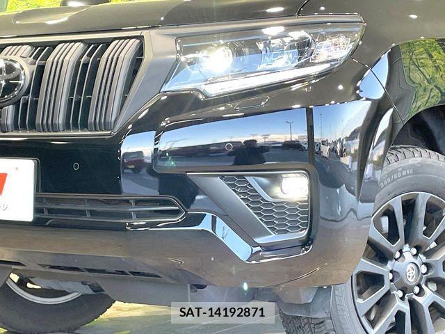Toyota LAND CRUISER PRADO 2023-10 6815583-12