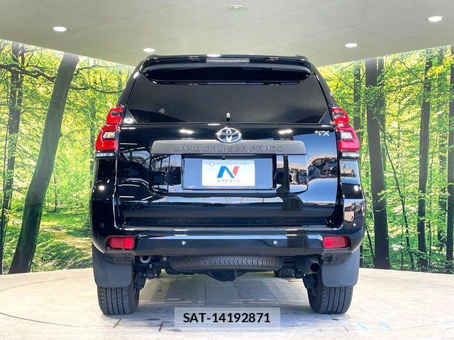 Toyota LAND CRUISER PRADO 2023-10 6815583-15