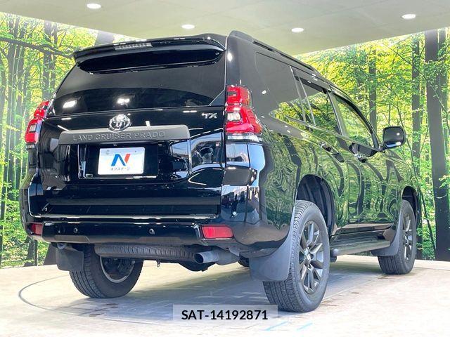 Toyota LAND CRUISER PRADO 2023-10 6815583-17