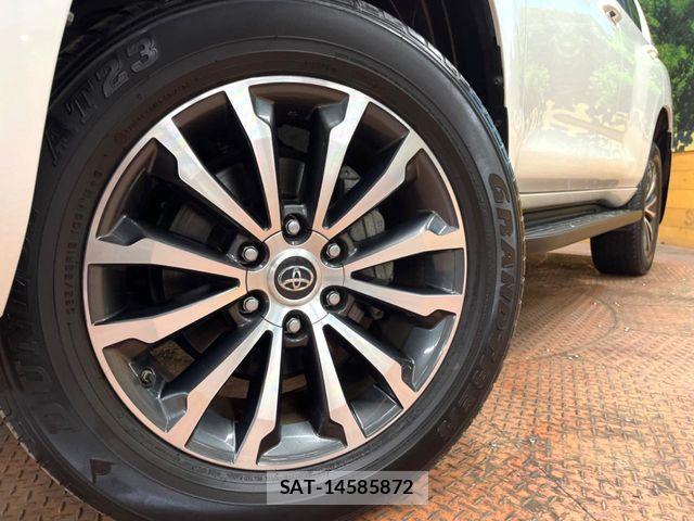 Toyota LAND CRUISER PRADO 2020-03 6815607-12