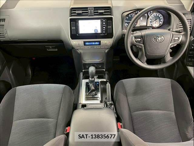 Toyota LAND CRUISER PRADO 2023-04 6815611-2