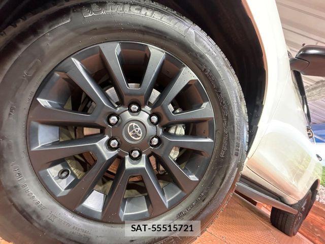 Toyota LAND CRUISER PRADO 2024-04 6815584-13
