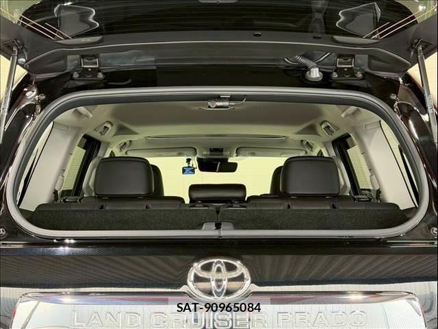 Toyota LAND CRUISER PRADO 2021-05 6815604-11