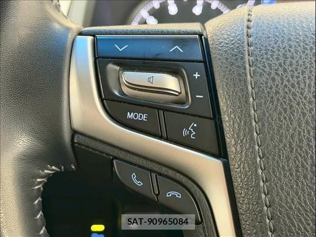 Toyota LAND CRUISER PRADO 2021-05 6815604-14