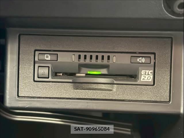 Toyota LAND CRUISER PRADO 2021-05 6815604-25