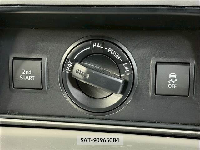 Toyota LAND CRUISER PRADO 2021-05 6815604-26