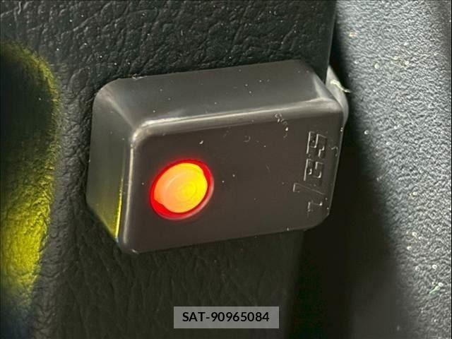 Toyota LAND CRUISER PRADO 2021-05 6815604-27