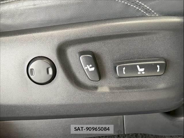 Toyota LAND CRUISER PRADO 2021-05 6815604-28