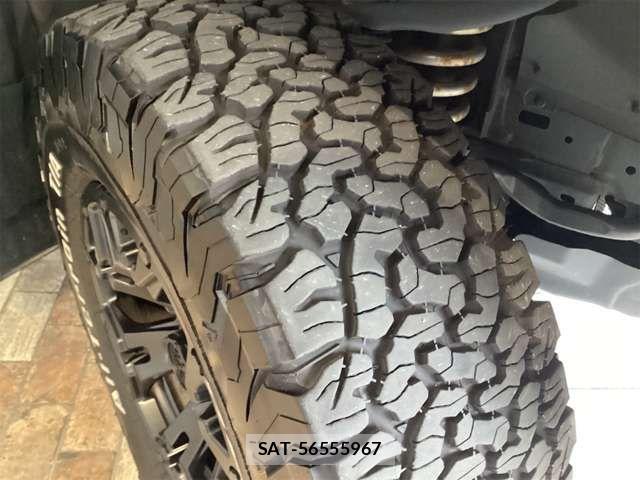 Toyota LAND CRUISER PRADO 2023-05 6907261-12