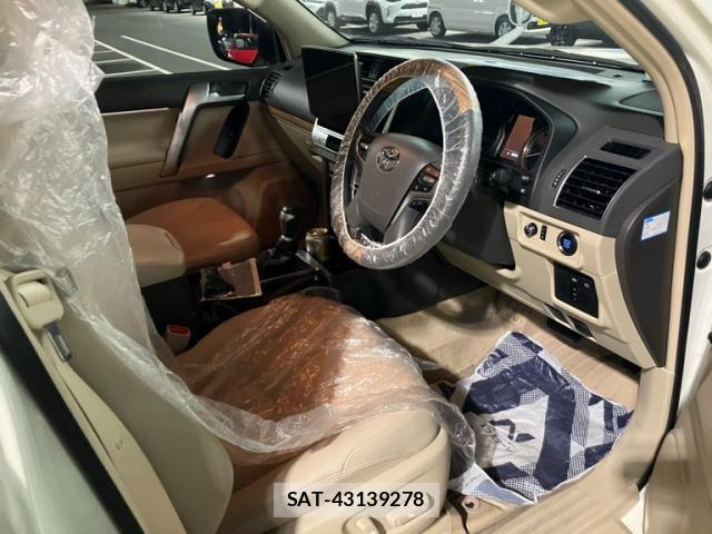 Toyota LAND CRUISER PRADO 2023-03 6907258-17