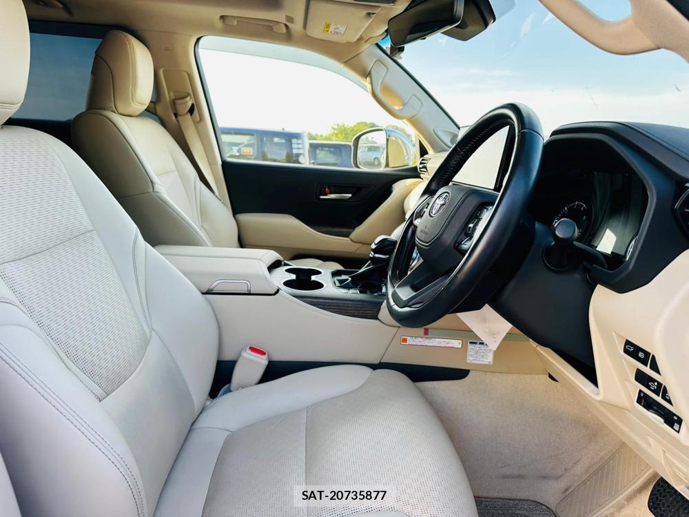 Toyota LAND CRUISER PRADO 2022-04 6936914-11