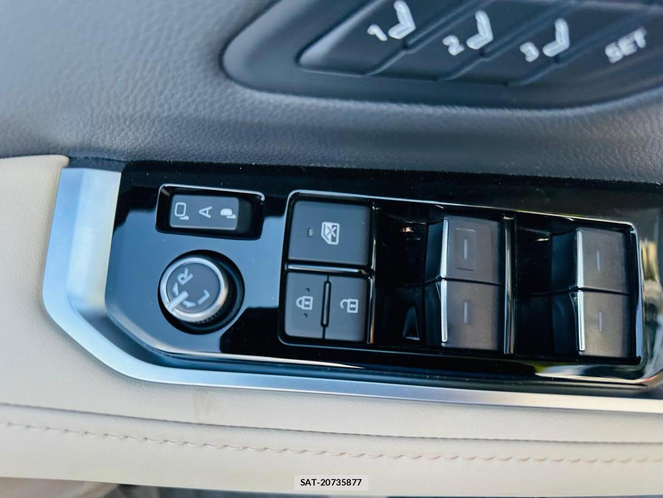 Toyota LAND CRUISER PRADO 2022-04 6936914-20