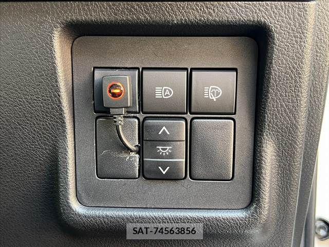 Toyota LAND CRUISER PRADO 2017-12 6994718-25
