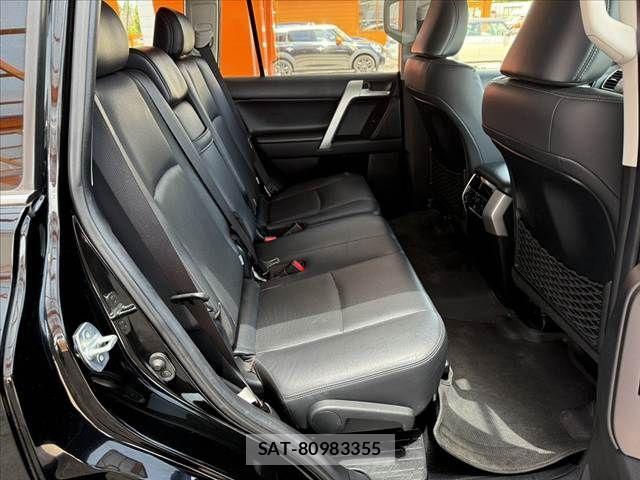 Toyota LAND CRUISER PRADO 2018-06 6994713-17